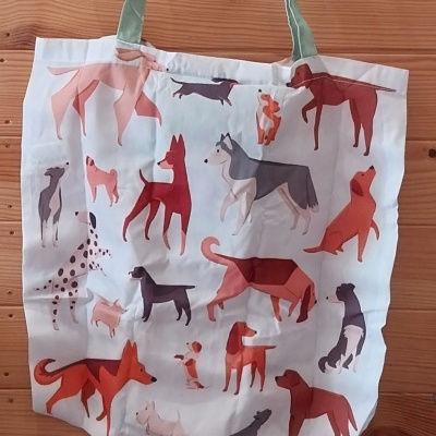 Saco de compras dobrável com cães.