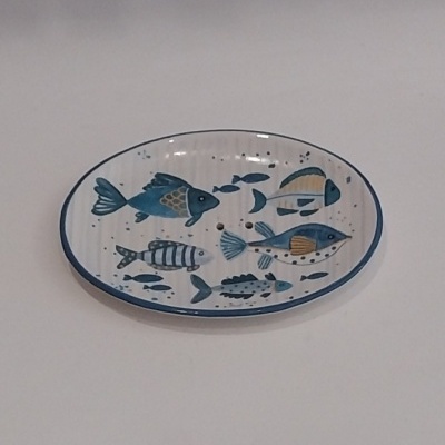 Saboneteira com peixes.