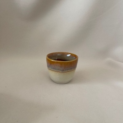 Copo de Café Castanho e Bege