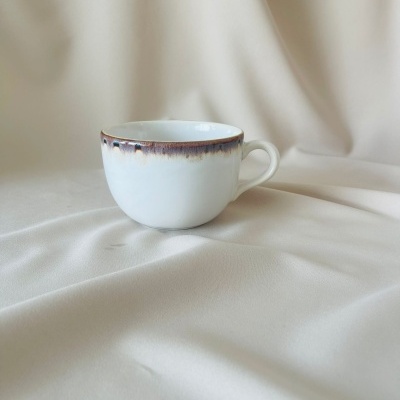 Caneca Branca com bordo reactivo