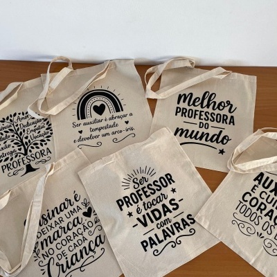 Tote Bags Personalizados – O presente ideal para quem ensina com amor!