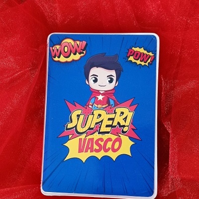 Caixa de lápis com desenhos