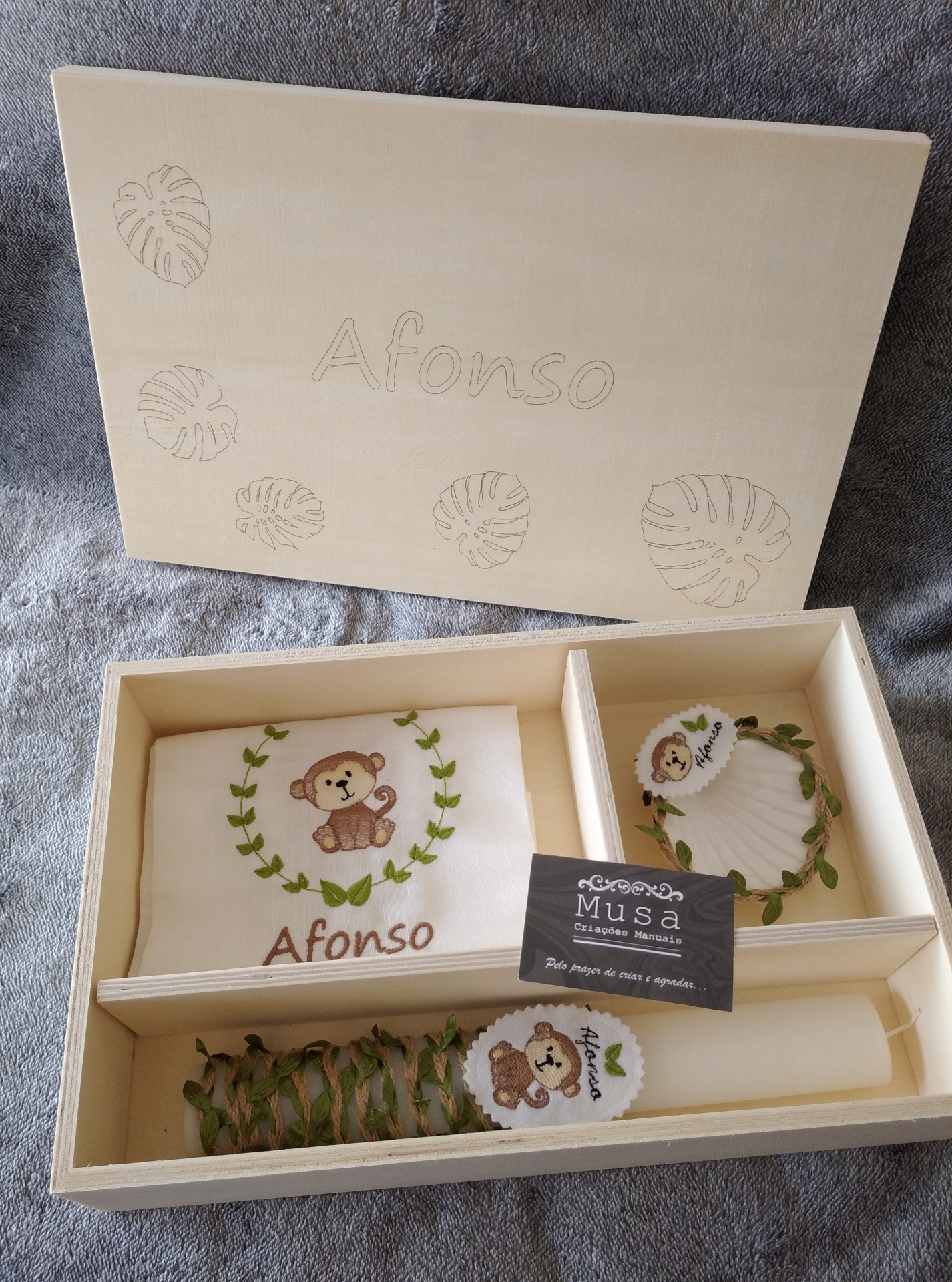 Conjunto de batismo "Selva"