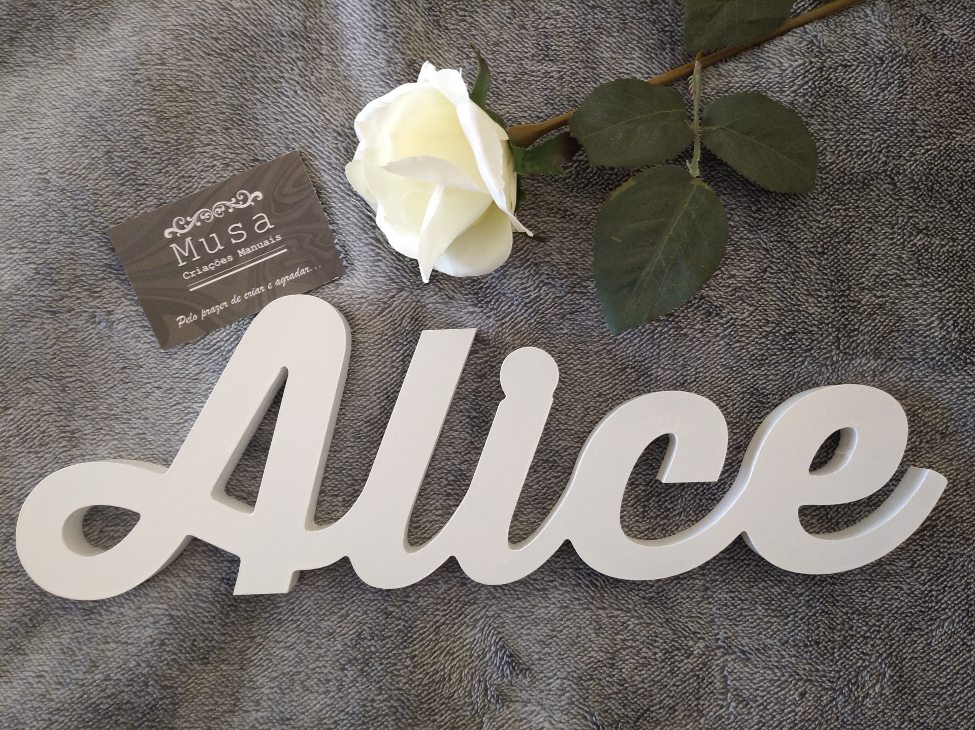 Nome para pousar em madeira