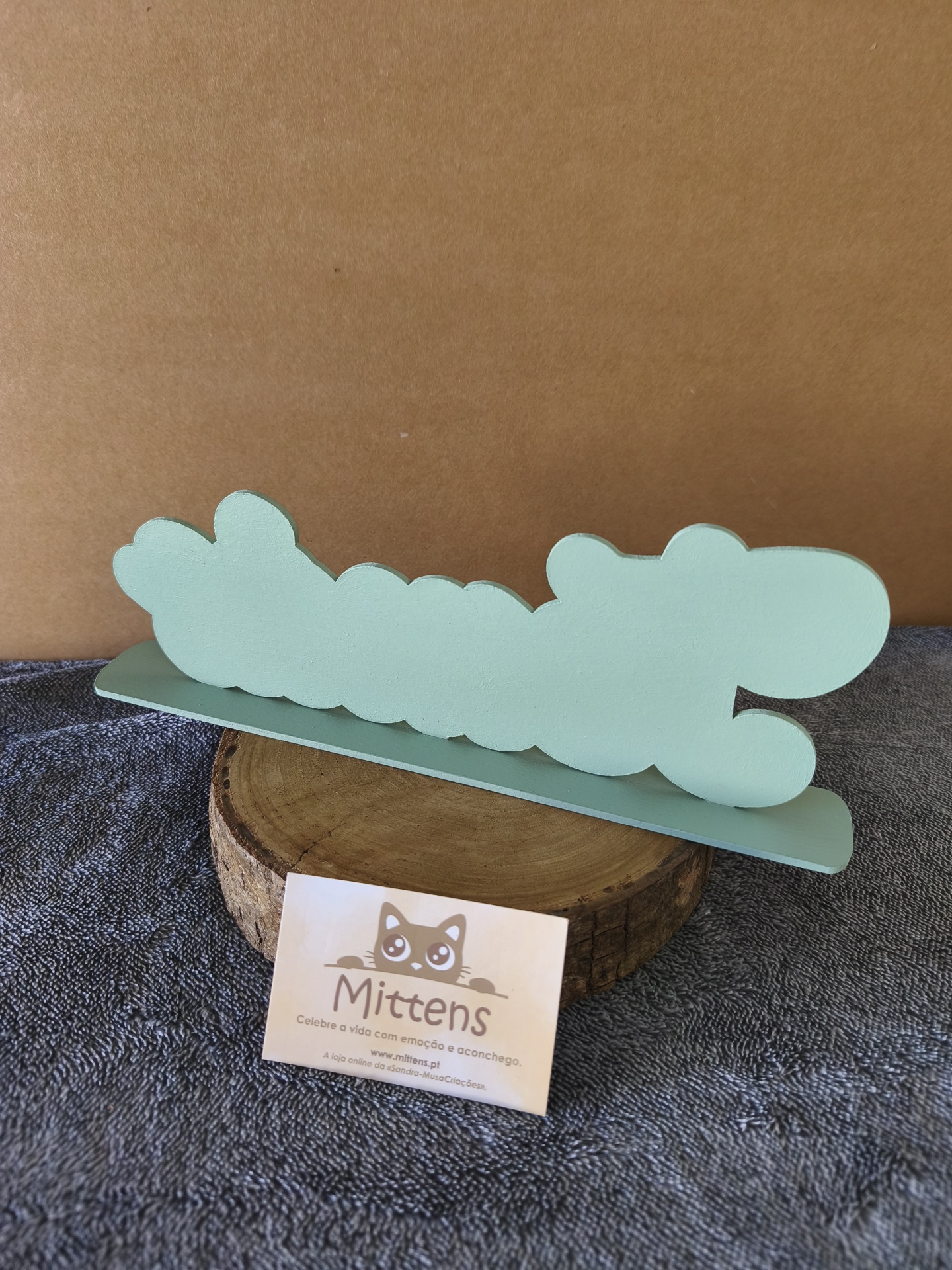 Nome em mdf com base (pintado)