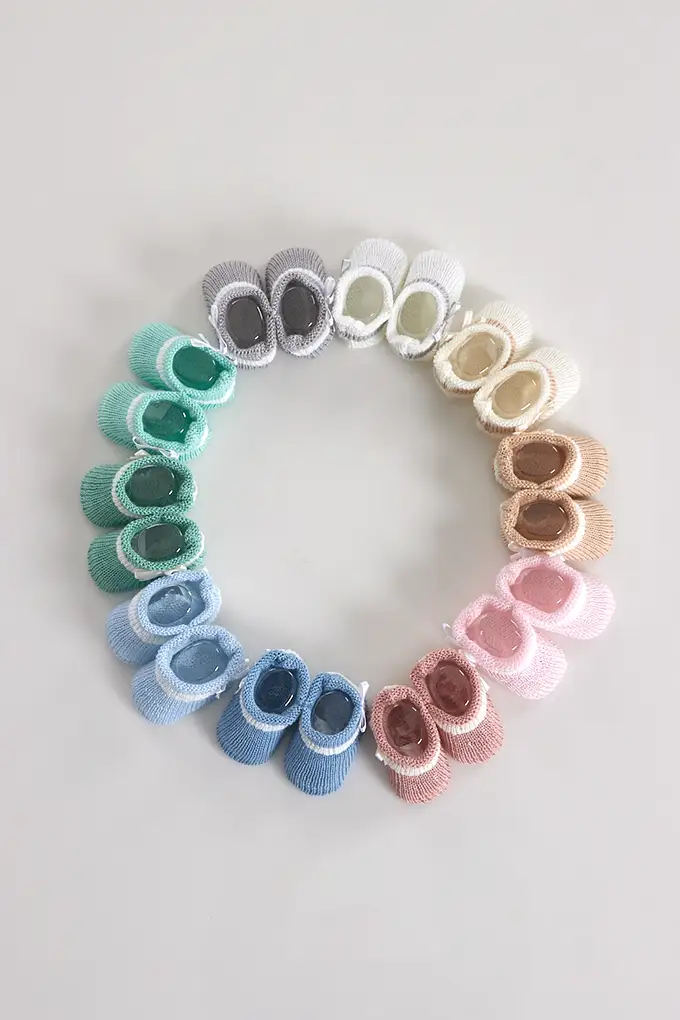 Carapins de malha bicolor com laço