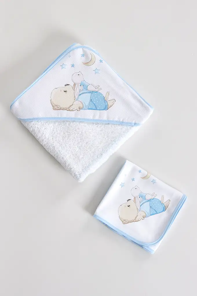 Conjunto de toalha e fralda estampado "os sonhadores"