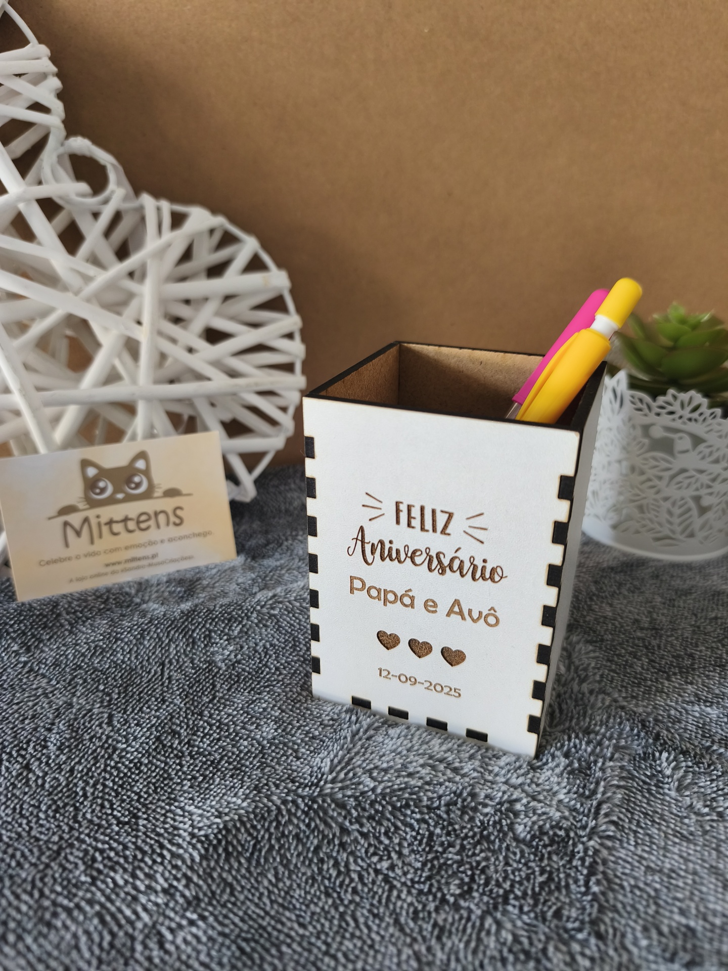 Porta lápis Feliz Aniversário