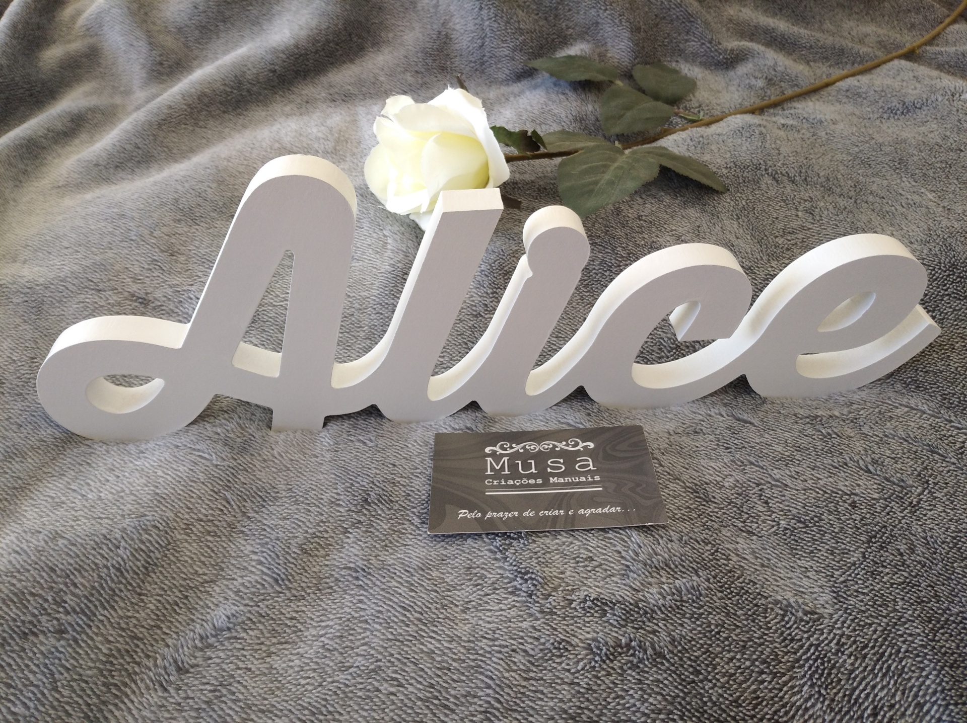 Nome para pousar em madeira