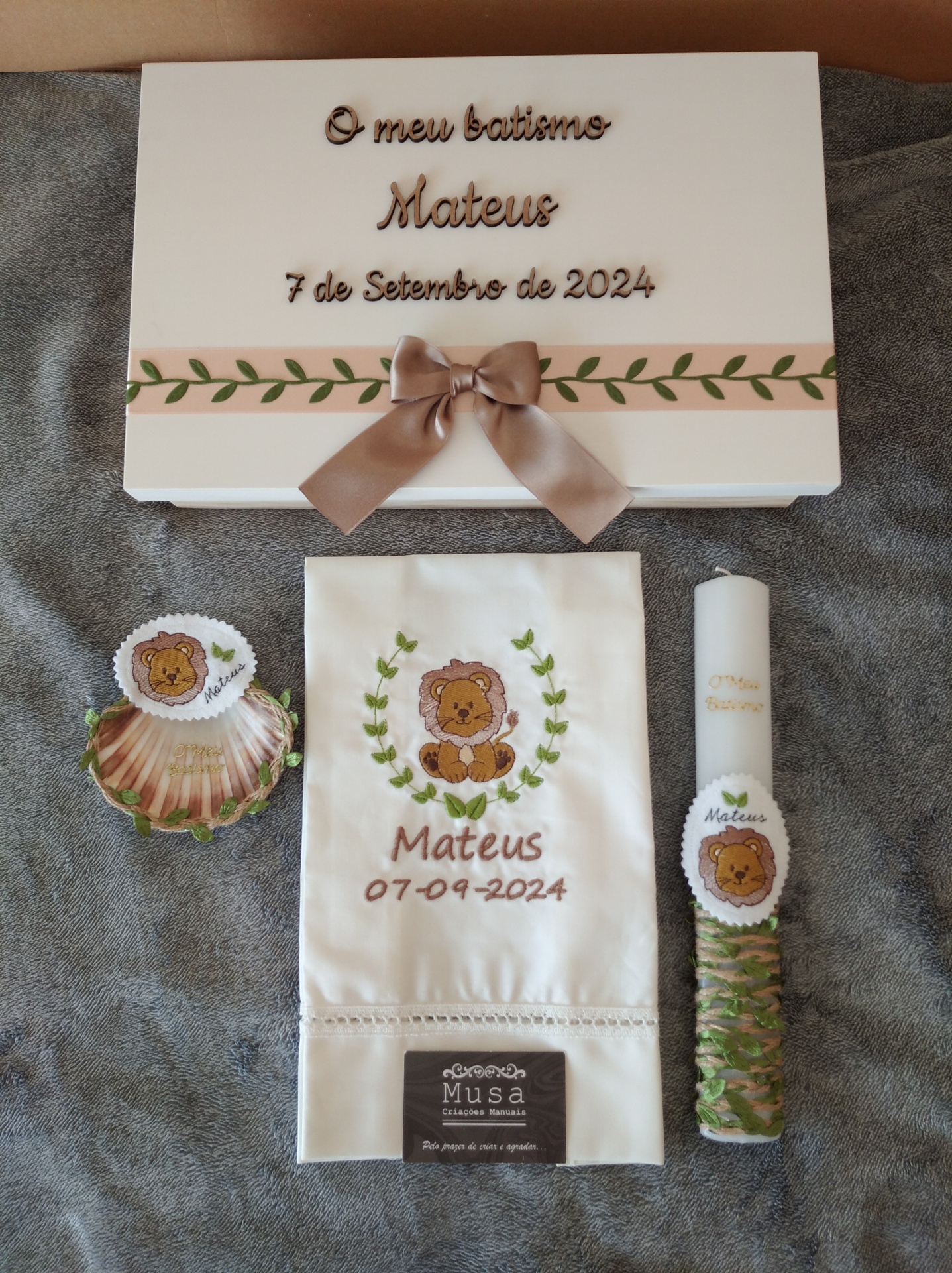 Conjunto de batismo "Selva"