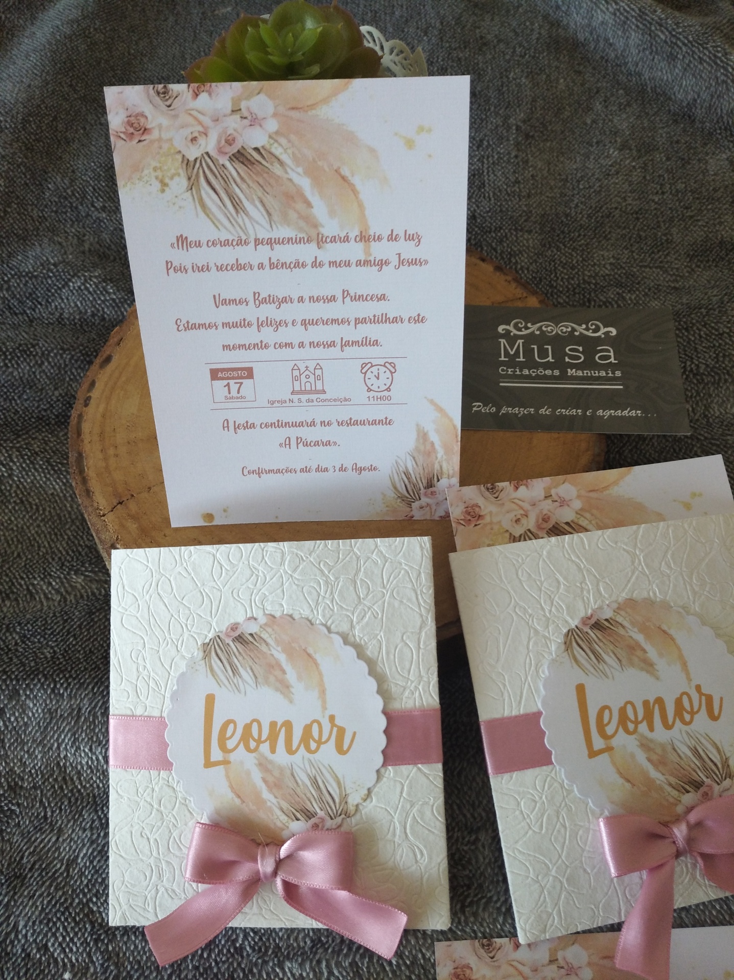 Convite de batismo "Leonor"