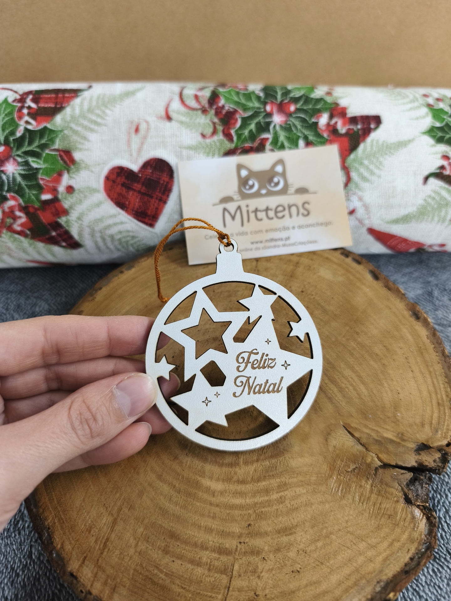 Bola com estrelas "Feliz Natal"