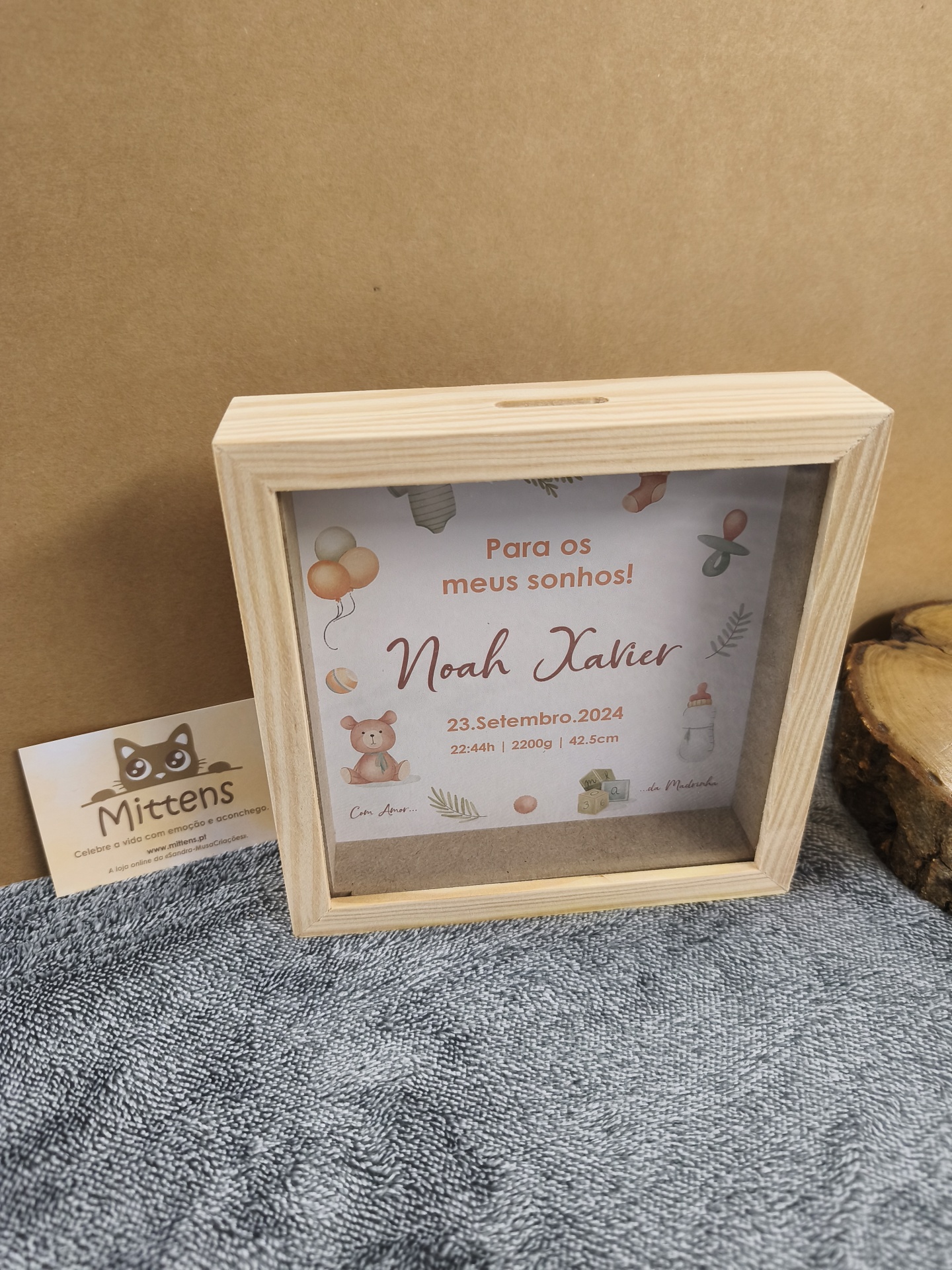 Mealheiro com dados de nascimento