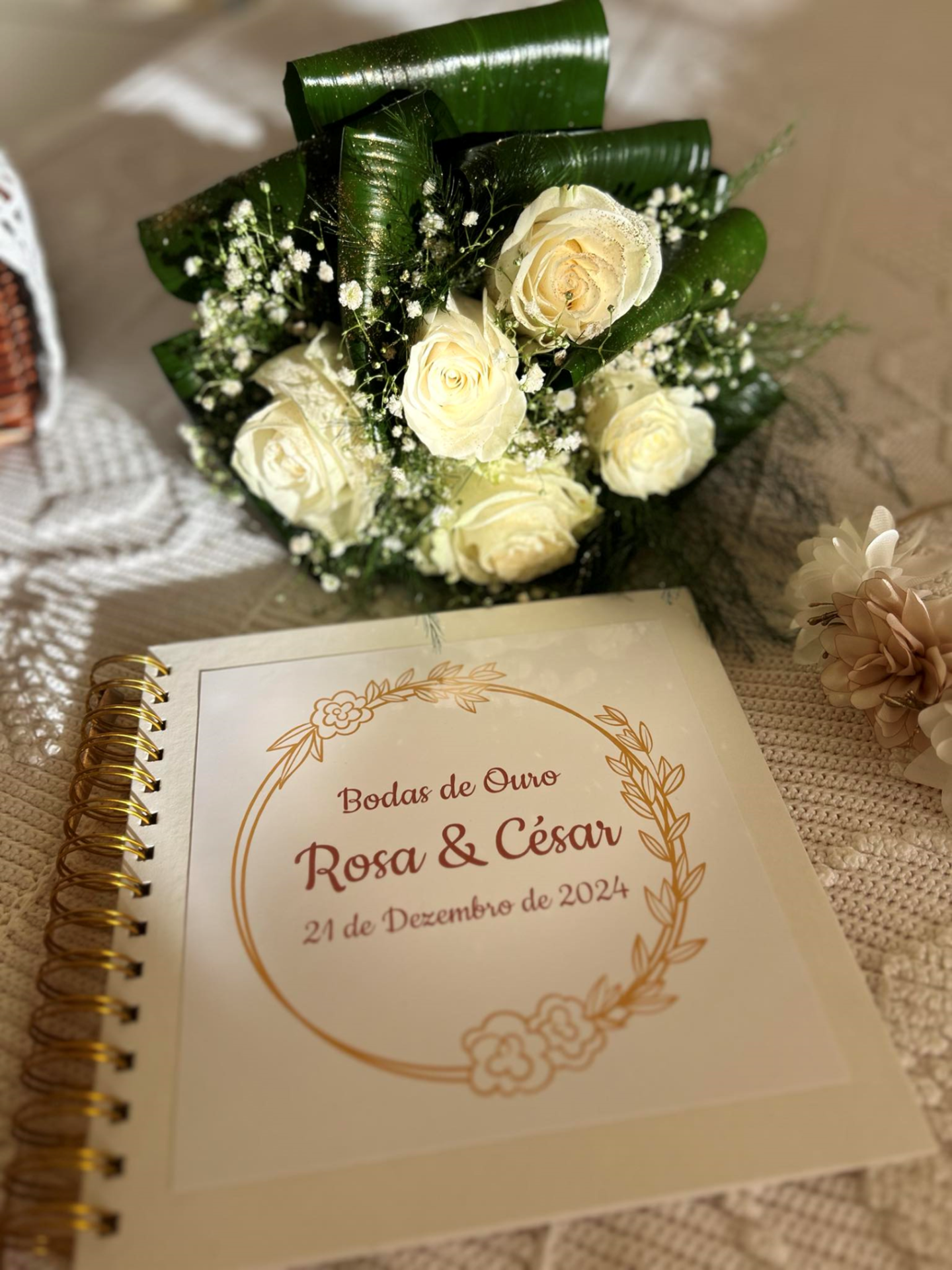 Livro de honra quadrado e argola dupla