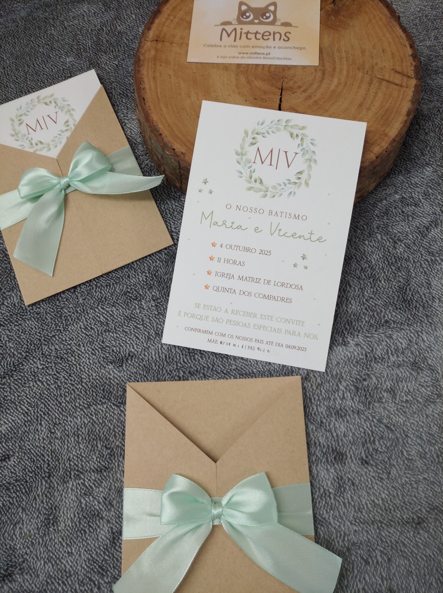 Convite de batismo verde água e kraft