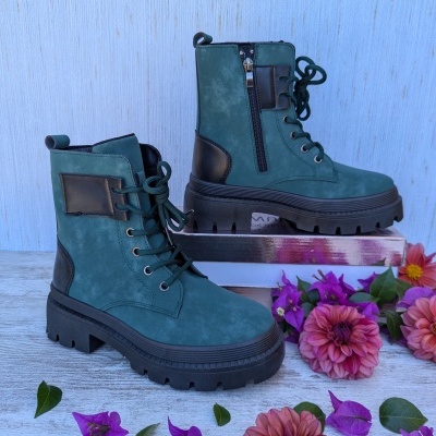 F1685 BLACKISH GREEN