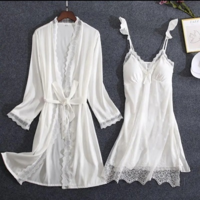 Conjunto de Robe e Camisa