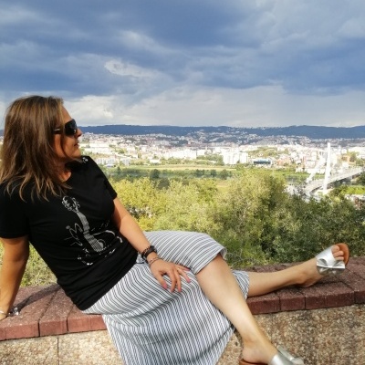 T-shirt  Feminina Fado T-shirt  Feminina Fado