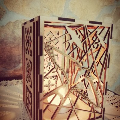 Lâmpada em Madeira Andorinha Lâmpada em Madeira Andorinha