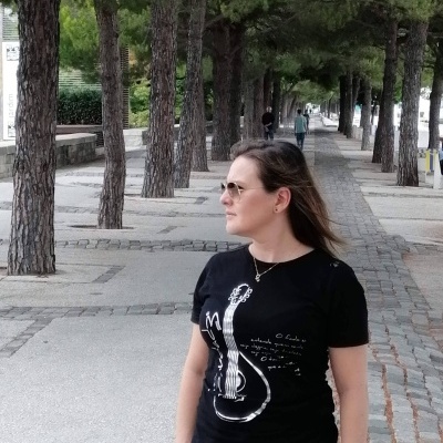 T-shirt  Feminina Fado T-shirt  Feminina Fado