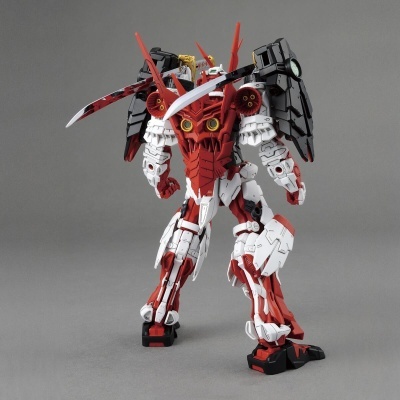 Master Grade MG 1/100 Sengoku Astray Gundam