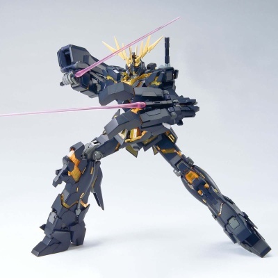 Master Grade RX-0 Unicorn Gundam 02 Banshee