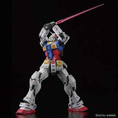 Real Grade RX-78-2 Gundam Ver.2.0