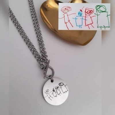 Colar com desenho infantil ( fio duplo )