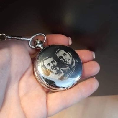 Relógio de bolso com foto gravação