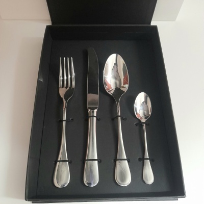 Conjunto de talheres personalizados