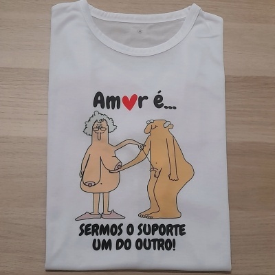 T-shirt " Amor é..."