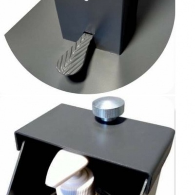 Torre dispensadora de álcool gel