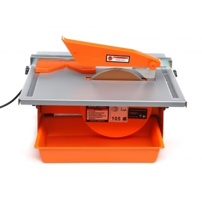 Serra de Mesa de Ladrilho 1800W KD577