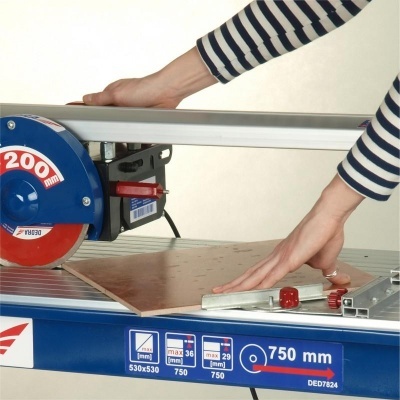 Cortador de azulejos,  800W  200mm  corte máximo 650 mm, cabeça deslizante DED7827