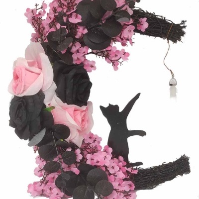 Grinalda para porta em forma de lua com gato