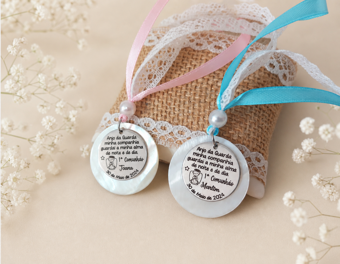 Medalhas com Oração Personalizadas ✨ Lembrança especial para Batismo, Comunhão ou Crisma Medalhas com Oração Personalizadas ✨ Lembrança especial para Batismo, Comunhão ou Crisma