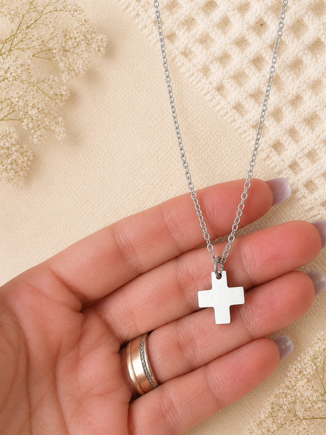 Colar Cruz em Aço Inoxidável Personalizado – Dourado ou Prateado | Presente para Padrinhos e Afilhados Colar Cruz em Aço Inoxidável Personalizado – Dourado ou Prateado | Presente para Padrinhos e Afilhados