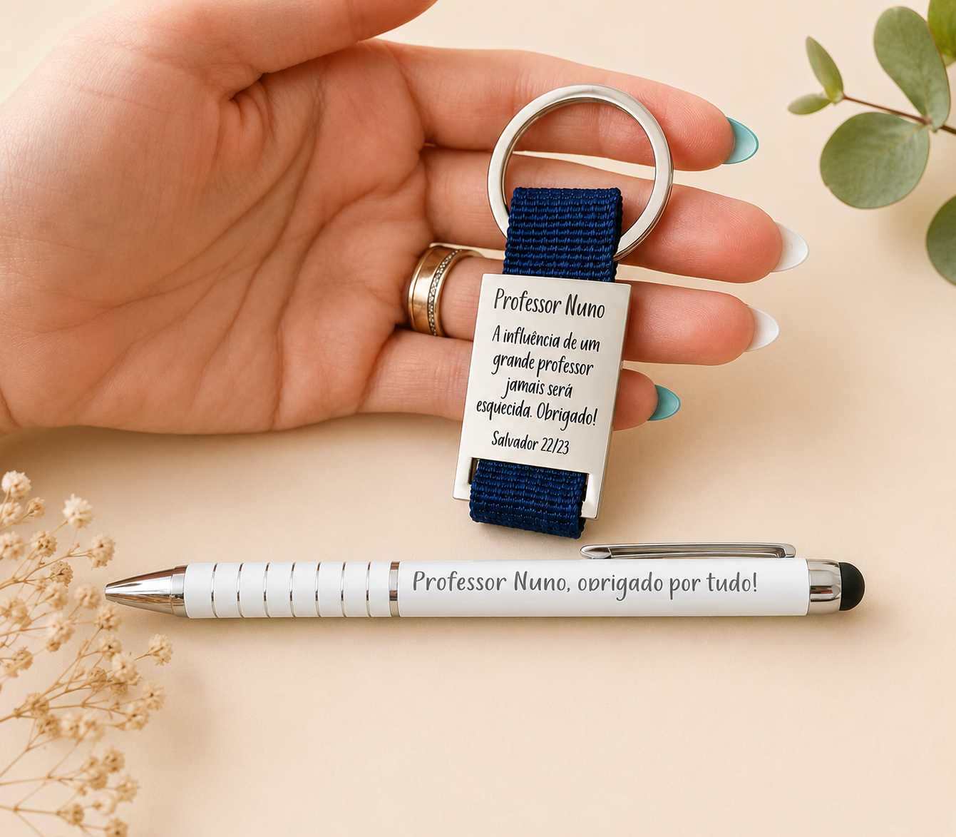 PACK PORTA-CHAVES + CANETA PERSONALIZADA | SOcute PACK PORTA-CHAVES + CANETA PERSONALIZADA | SOcute