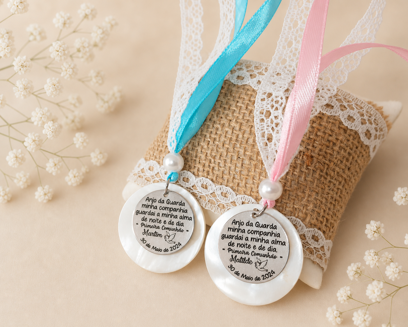 Medalhas com Oração Personalizadas ✨ Lembrança especial para Batismo, Comunhão ou Crisma Medalhas com Oração Personalizadas ✨ Lembrança especial para Batismo, Comunhão ou Crisma