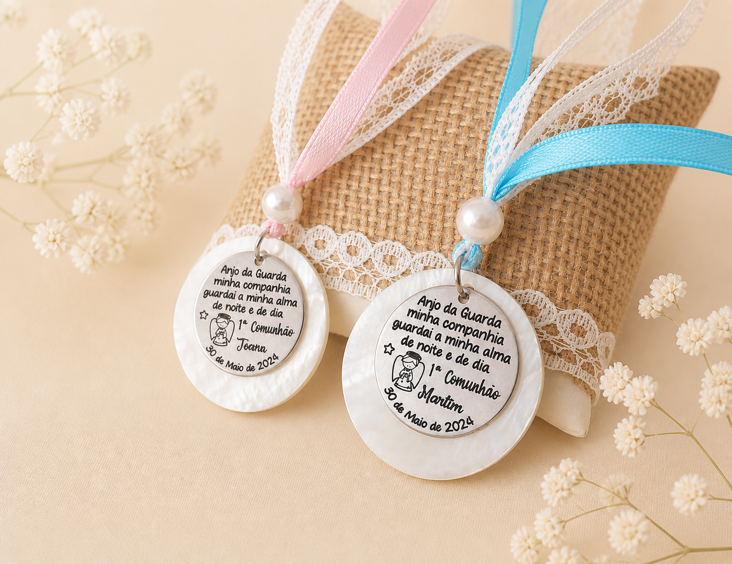 Medalhas com Oração Personalizadas ✨ Lembrança especial para Batismo, Comunhão ou Crisma Medalhas com Oração Personalizadas ✨ Lembrança especial para Batismo, Comunhão ou Crisma