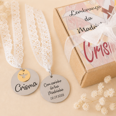 Medalha Crisma Madrinha para Afilhada com Caixa – Personalizada Frente e Verso
