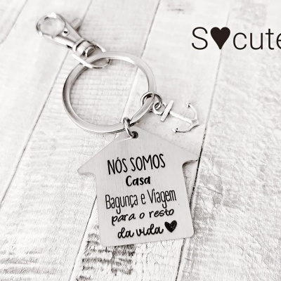 Porta-chaves *Casa Bagunça e Viagem para o resto da vida