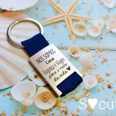 Porta-chaves "Somos Casa, Bagunça e Viagem para o resto da vida"