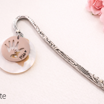 Marcador de Livro para Mãe com Madrepérola e Gravação | Presente Dia da Mãe