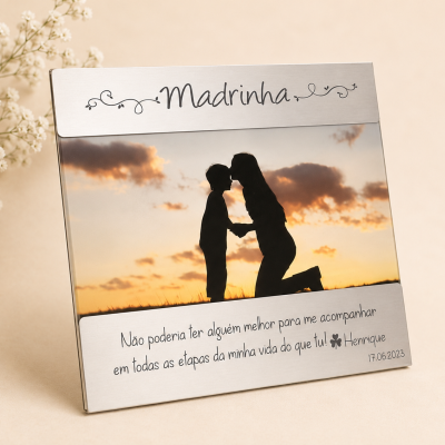 Moldura Personalizada para Madrinha com Fotografia – Presente Especial