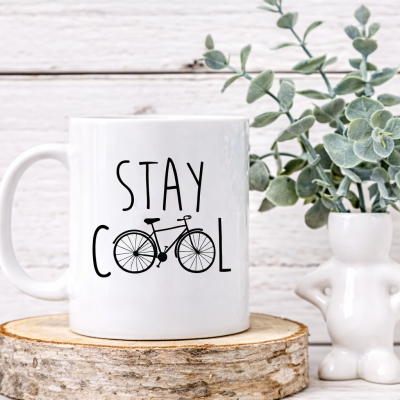 Caneca “Stay Cool” com Bicicleta – Presente Minimalista e Moderno
