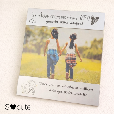 Moldura "Os avós criam memórias que o coração guarda para sempre"