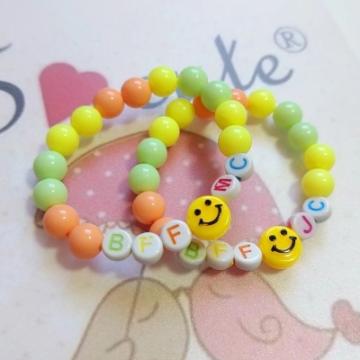 Conjunto de pulseiras BFF coloridas