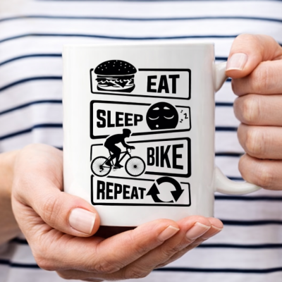 Caneca “Eat Sleep Bike Repeat” – Presente para Amantes de Ciclismo