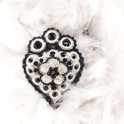 Colar Coração Lótus